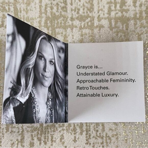 Grayce By Molly Sims White/Ivory Dot Disc Enamel Necklace. New in Box. NIB - Picture 5 of 8